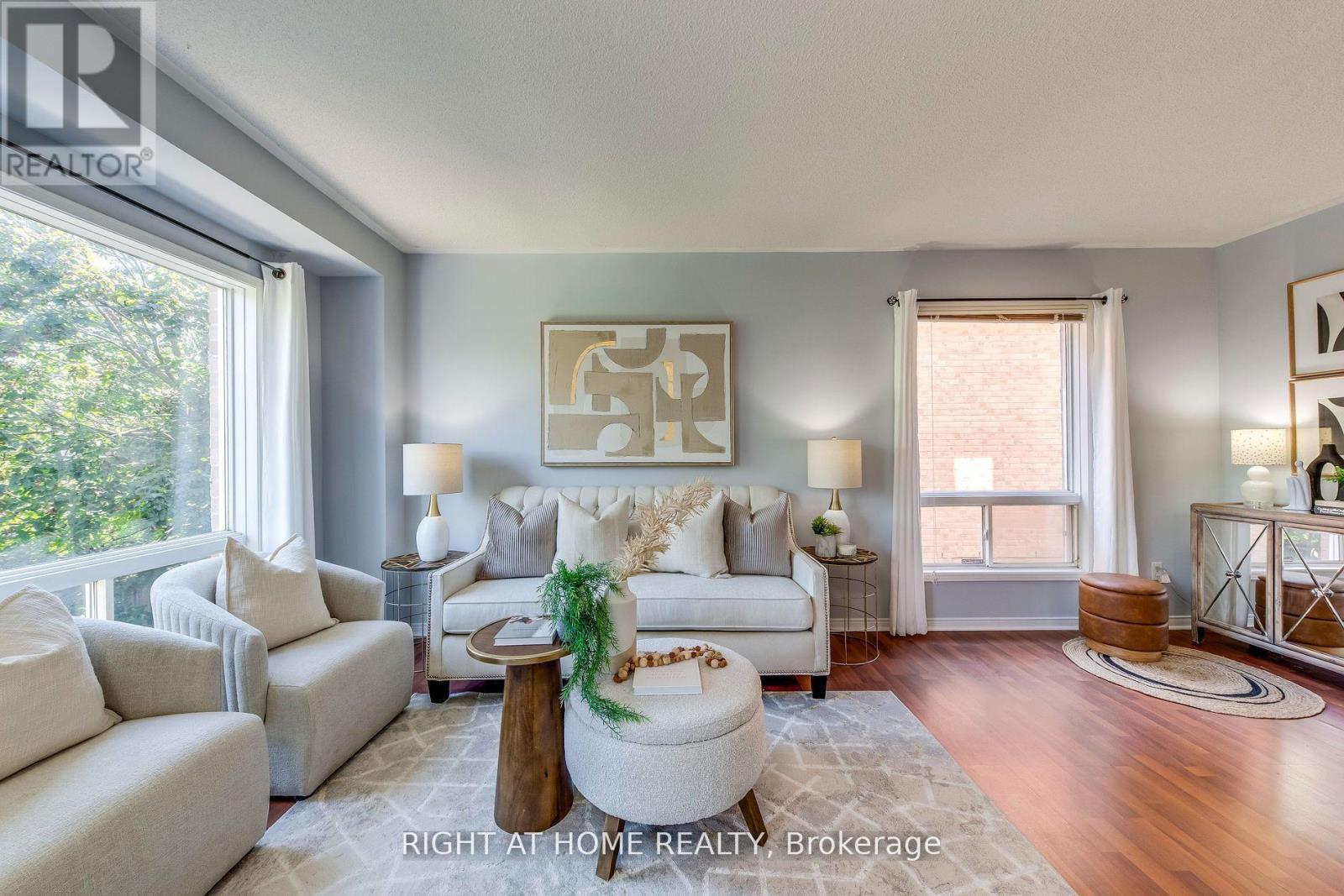 104 - 2945 Thomas Street, Mississauga (Central Erin Mills), Ontario  L5M 6C1 - Photo 5 - W12496188