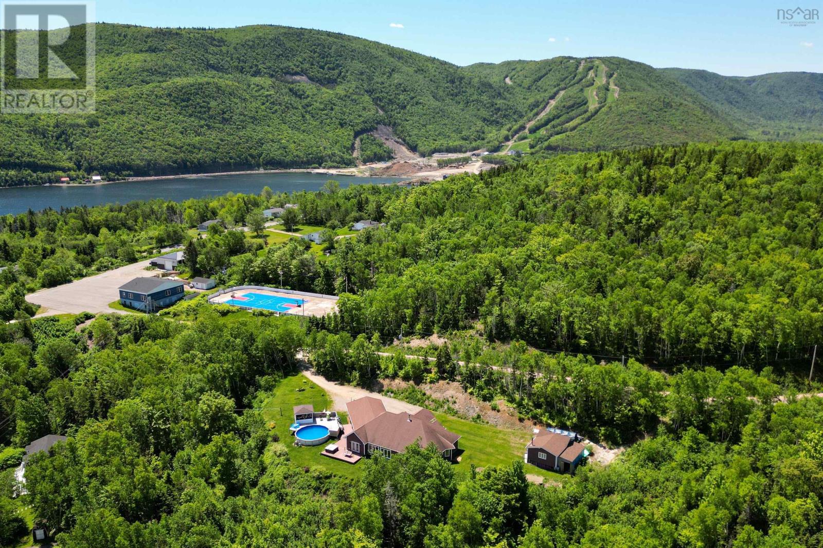 50 Water Tower Road, Ingonish, Nova Scotia  B0C 1K0 - Photo 50 - 202508315