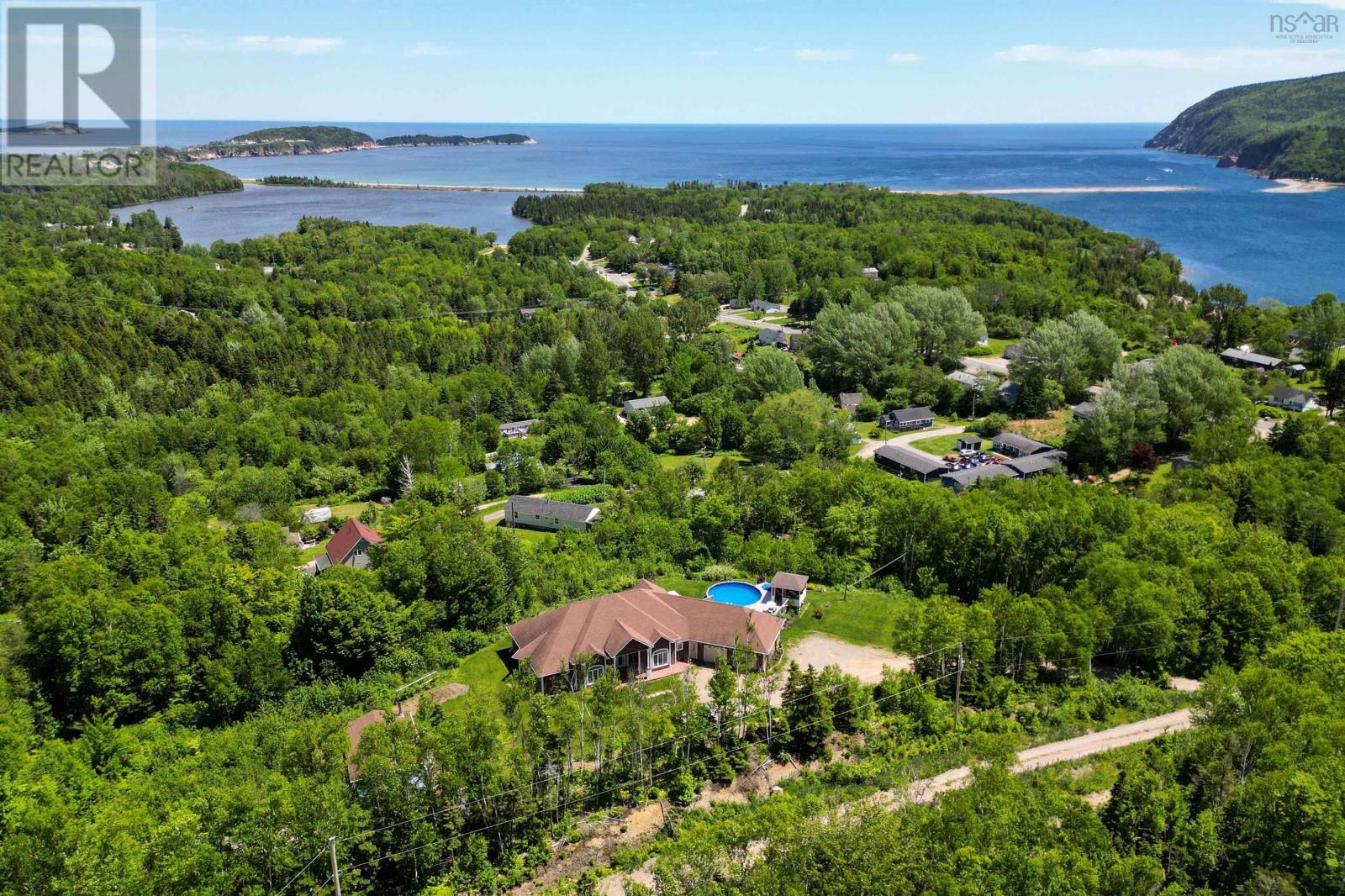 50 Water Tower Road, Ingonish, Nova Scotia  B0C 1K0 - Photo 49 - 202508315