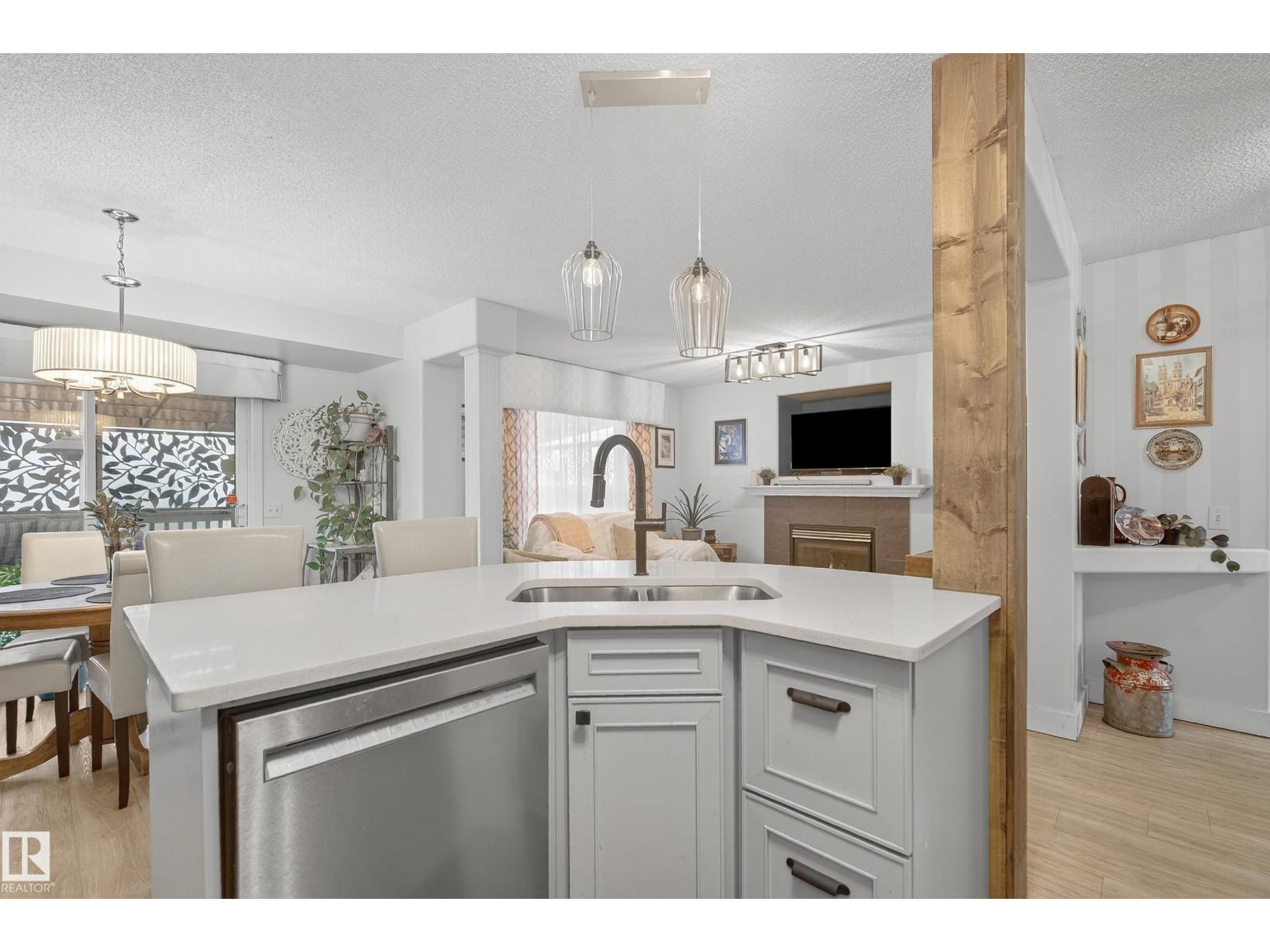 138 Easton Rd Sw, Edmonton, Alberta  T6X 1C3 - Photo 7 - E4464194