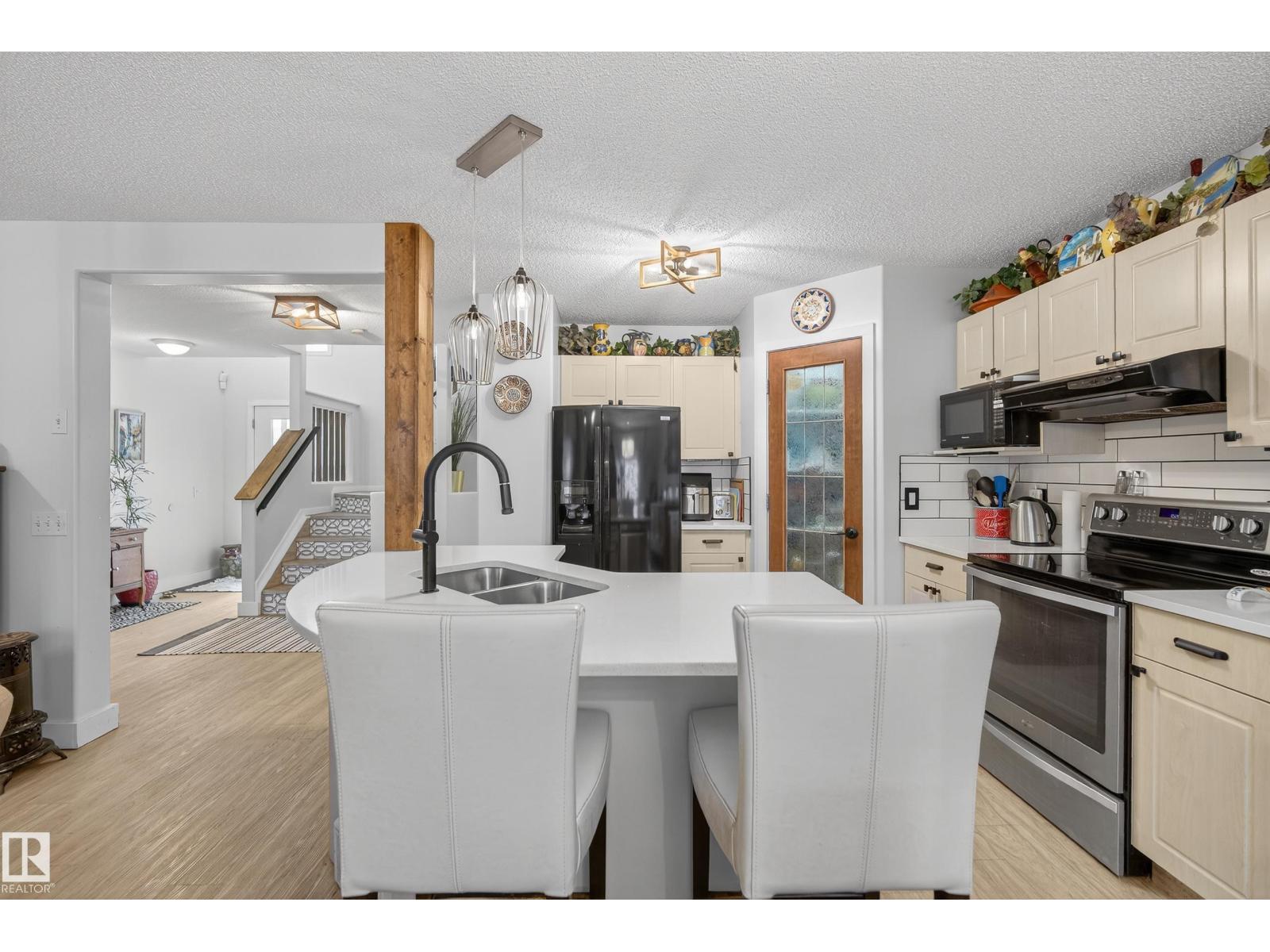 138 Easton Rd Sw, Edmonton, Alberta  T6X 1C3 - Photo 6 - E4464194