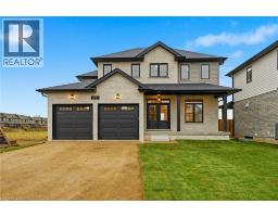 102 OAK Avenue, Paris, Ontario