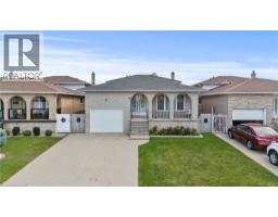 48 VILLAGE Drive, Hamilton, Ontario