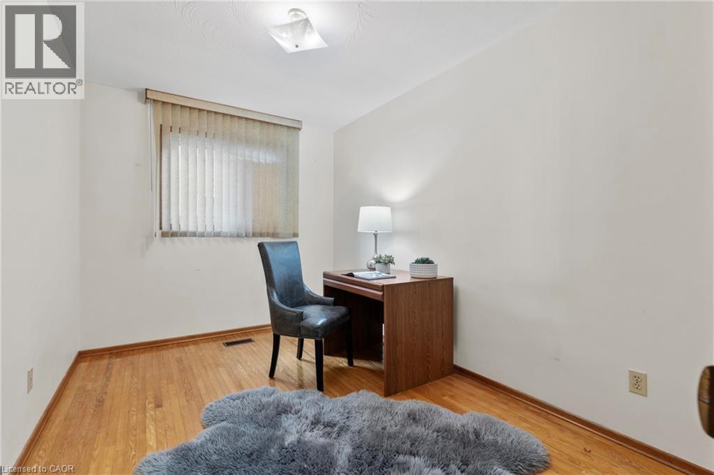 48 Village Drive, Hamilton, Ontario  L8E 3N1 - Photo 22 - 40778814