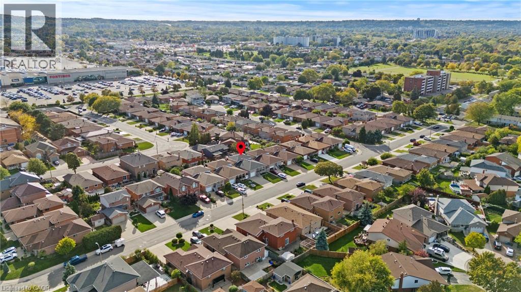 48 Village Drive, Hamilton, Ontario  L8E 3N1 - Photo 33 - 40778814