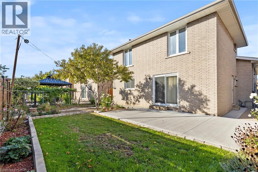 48 Village Drive, Hamilton, Ontario  L8E 3N1 - Photo 28 - 40778814