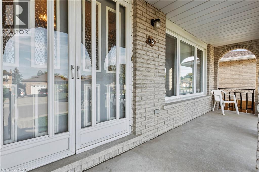 48 Village Drive, Hamilton, Ontario  L8E 3N1 - Photo 4 - 40778814