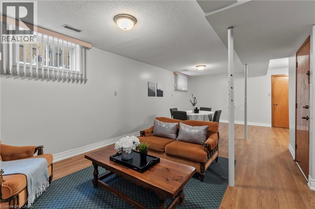 48 Village Drive, Hamilton, Ontario  L8E 3N1 - Photo 25 - 40778814