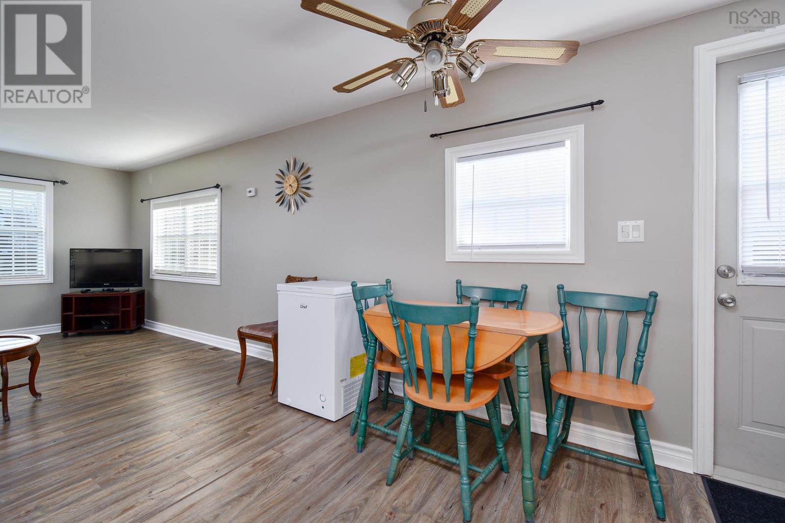 104 Butts Street, Sydney Mines, Nova Scotia  B1V 1N5 - Photo 11 - 202523115