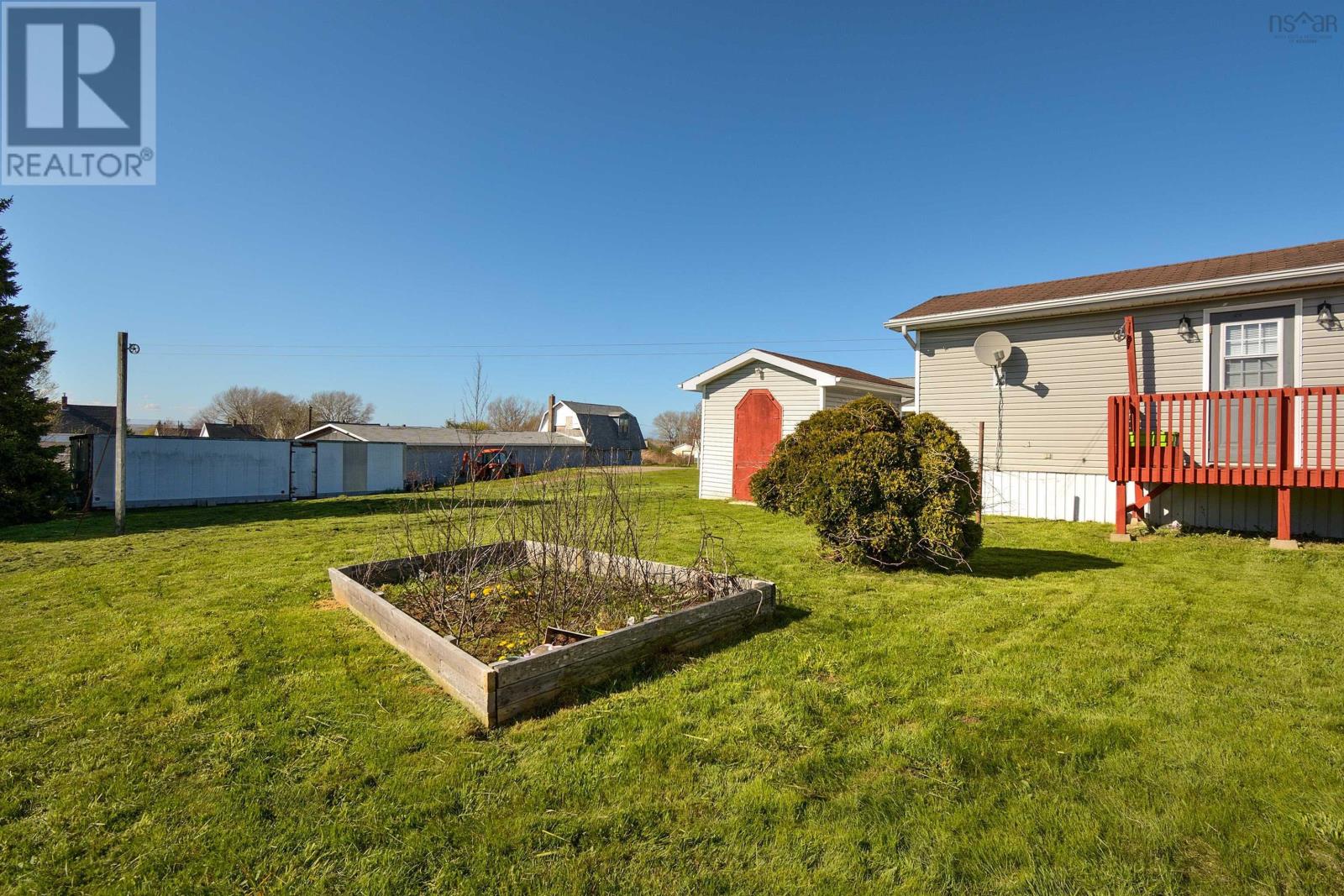 104 Butts Street, Sydney Mines, Nova Scotia  B1V 1N5 - Photo 5 - 202523115