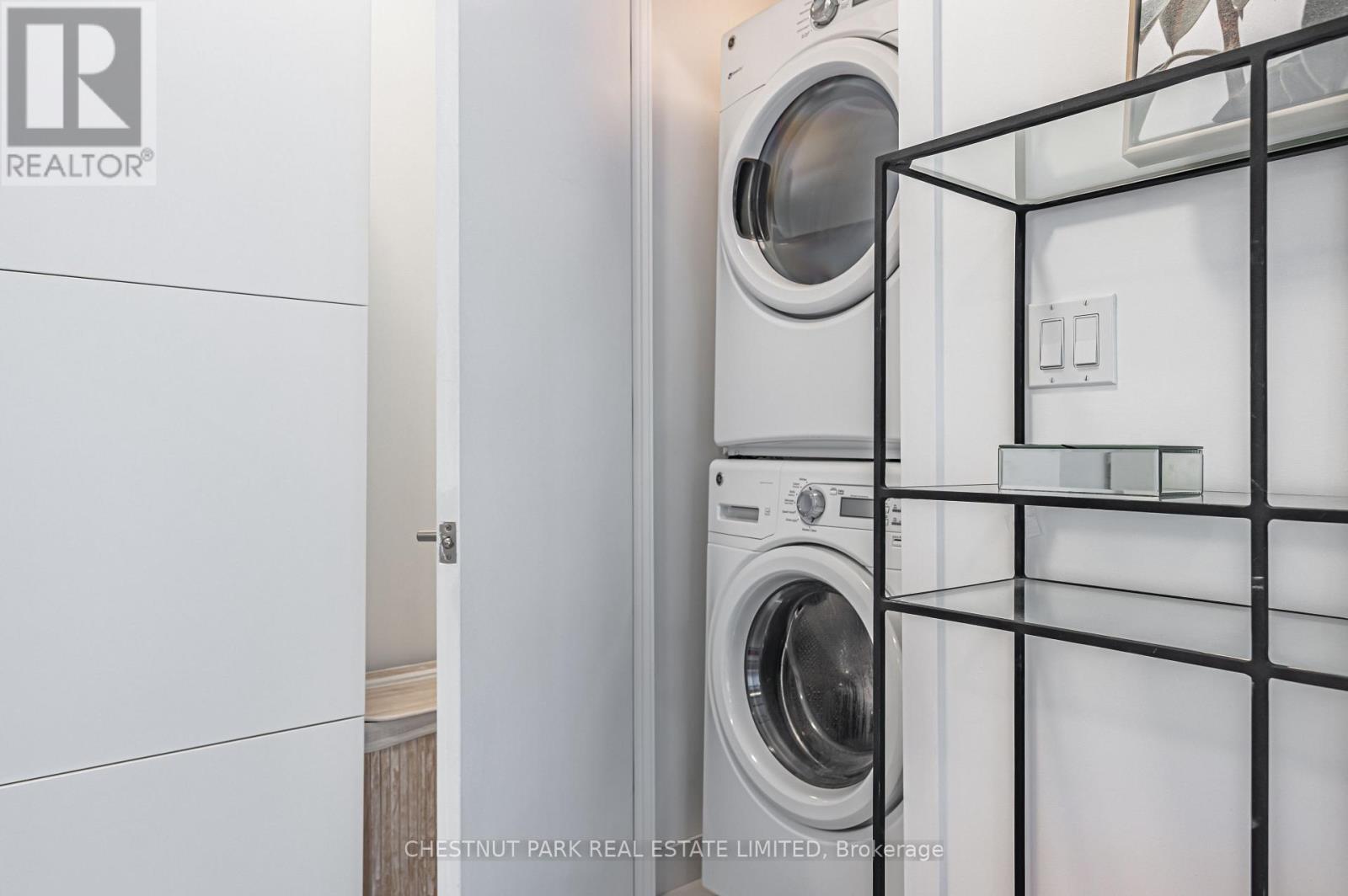 515 - 50 Bruyeres Mews, Toronto, Ontario  M5V 0H8 - Photo 18 - C12496306