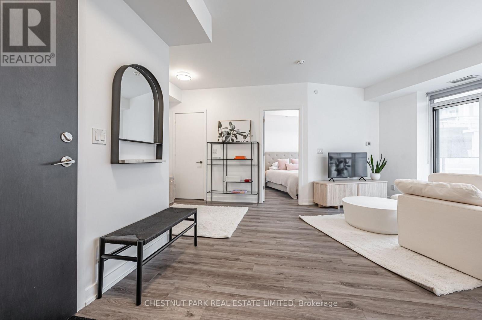 515 - 50 Bruyeres Mews, Toronto, Ontario  M5V 0H8 - Photo 3 - C12496306