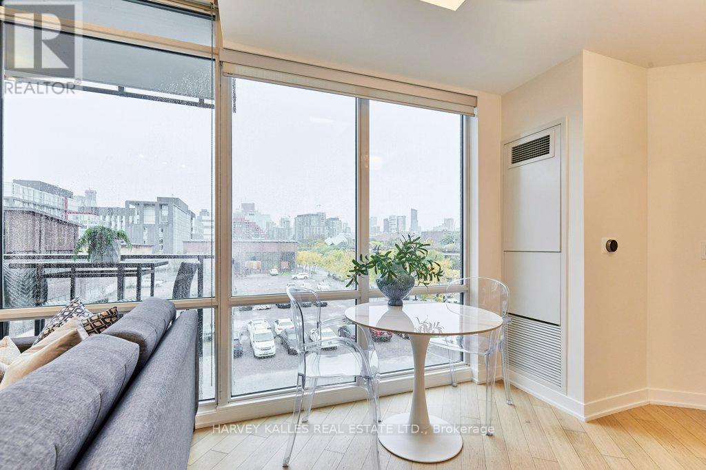 N204 - 120 Bayview Avenue, Toronto (Waterfront Communities), Ontario  M5A 0G4 - Photo 4 - C12496320