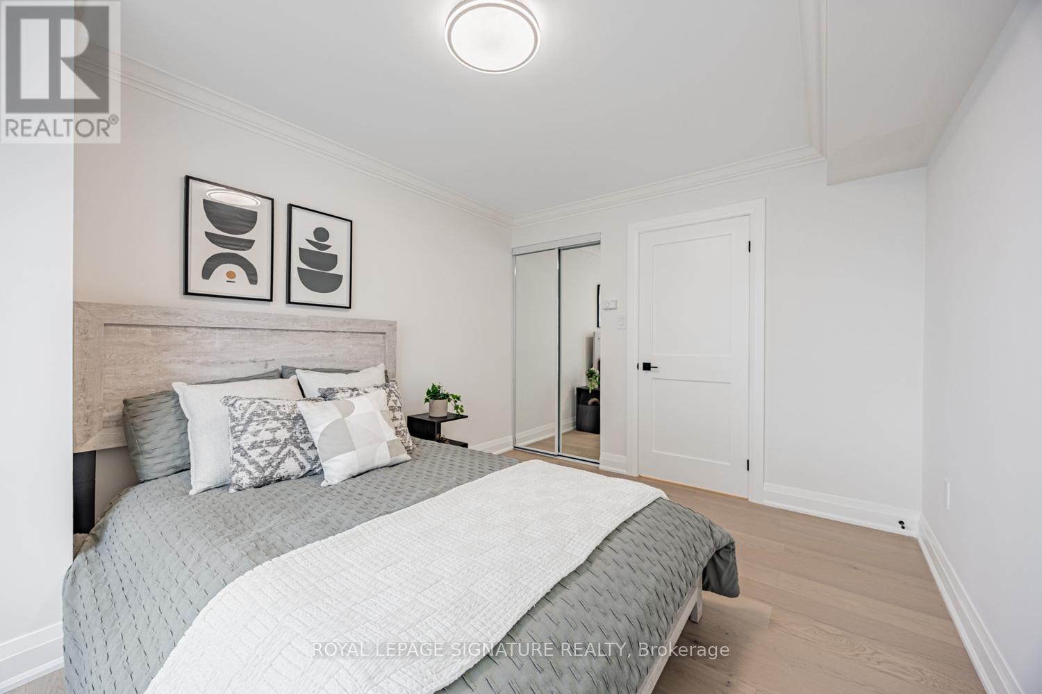 404 - 889 Bay Street, Toronto (Bay Street Corridor), Ontario  M5S 3K5 - Photo 18 - C12496346