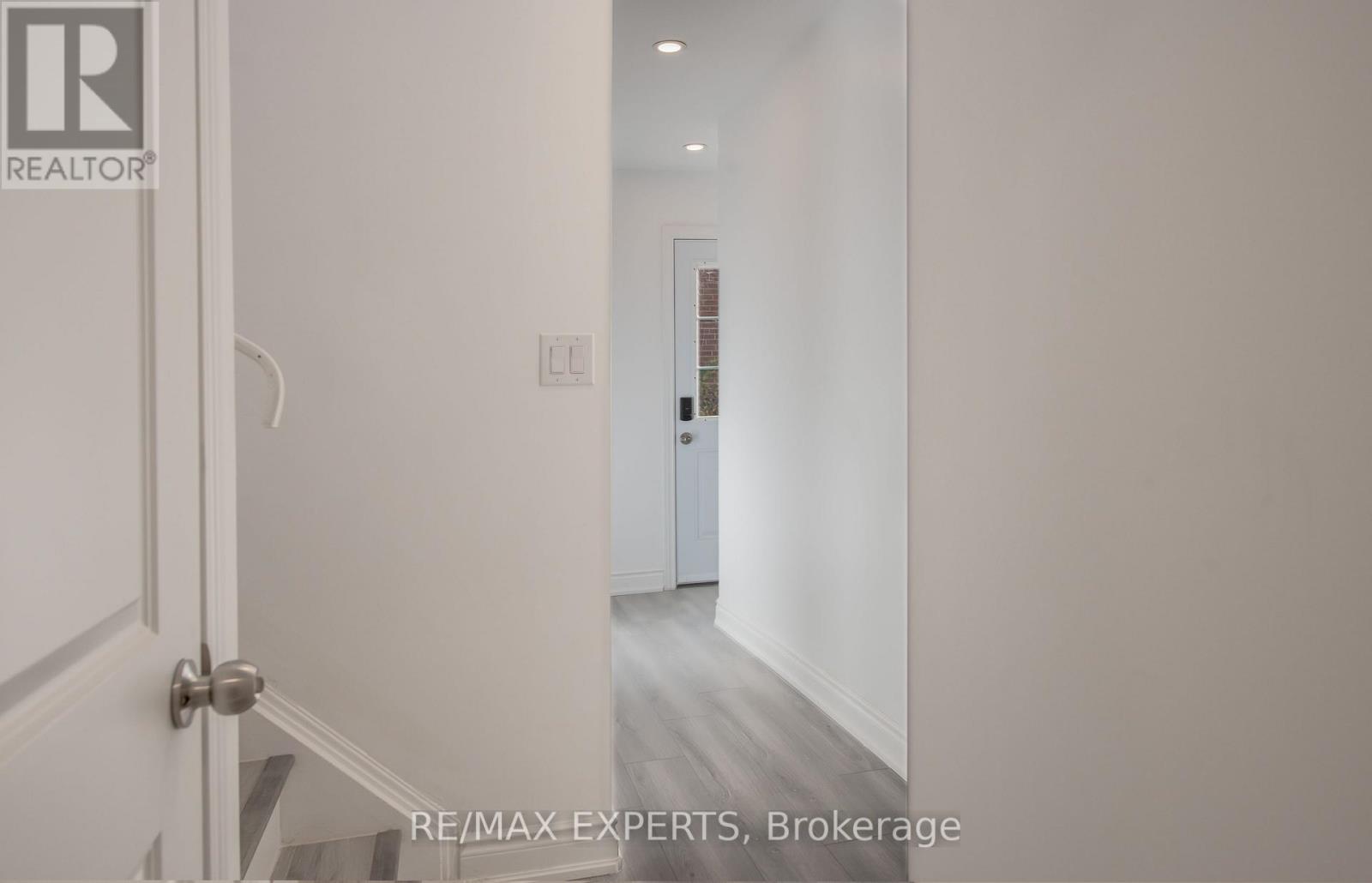 3 - 59 Bowhill Crescent, Toronto, Ontario  M2J 3S1 - Photo 2 - C12496372
