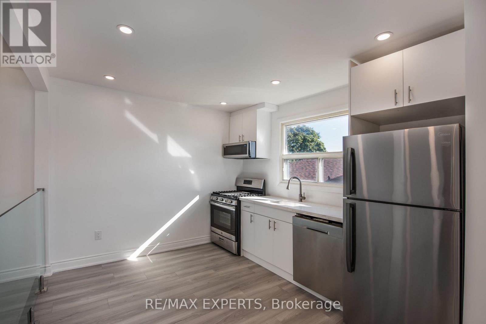 3 - 59 Bowhill Crescent, Toronto, Ontario  M2J 3S1 - Photo 5 - C12496372