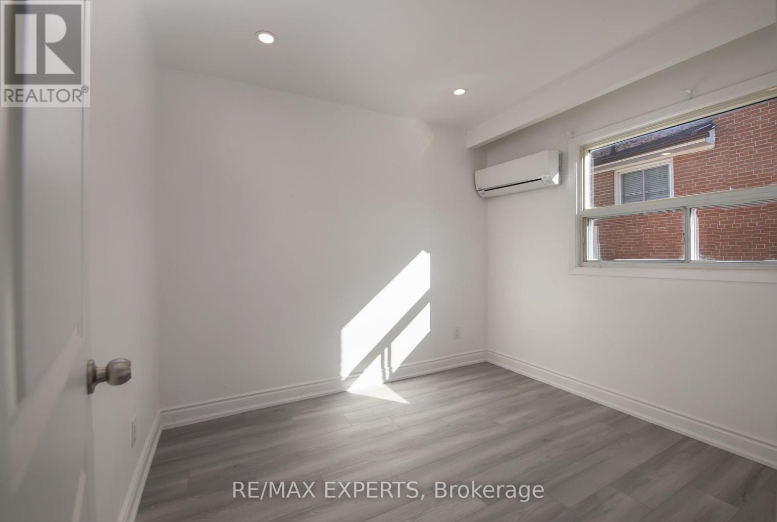 3 - 59 Bowhill Crescent, Toronto, Ontario  M2J 3S1 - Photo 8 - C12496372