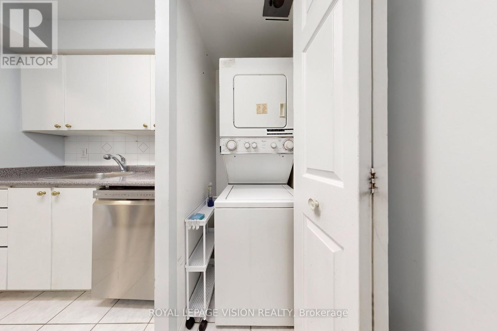 1905 - 3 Pemberton Avenue, Toronto, Ontario  M2M 4M1 - Photo 22 - C12496374