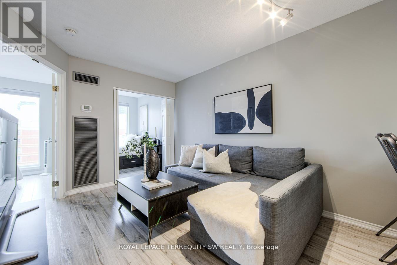 933 - 222 The Esplanade, Toronto (Waterfront Communities), Ontario  M5A 4M8 - Photo 7 - C12496486