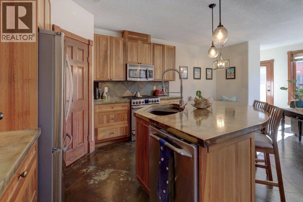 2720 20 Street Sw, Calgary, Alberta  T2T 0B9 - Photo 5 - A2267538