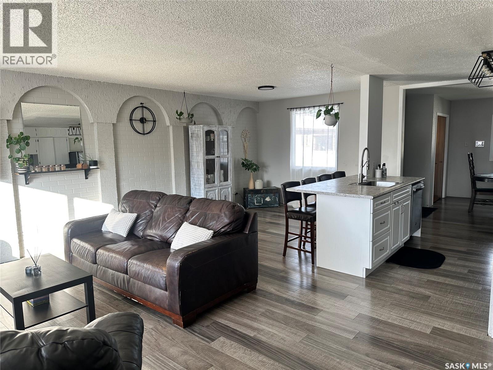 737 Willow Place, Hudson Bay, Saskatchewan  S0E 0Y0 - Photo 16 - SK022123