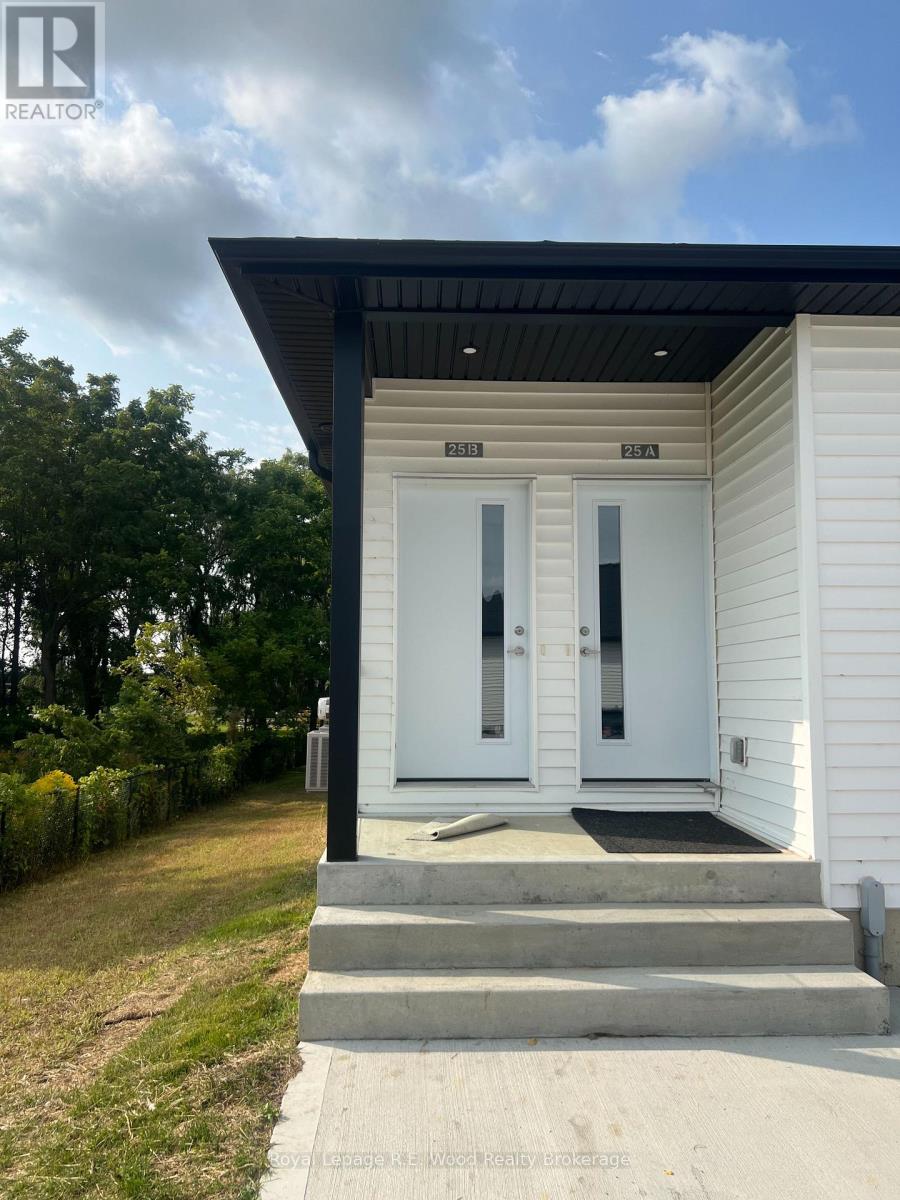 335 John Street S, Aylmer, Ontario N5H 2C9 - Photo 1 - X12015006