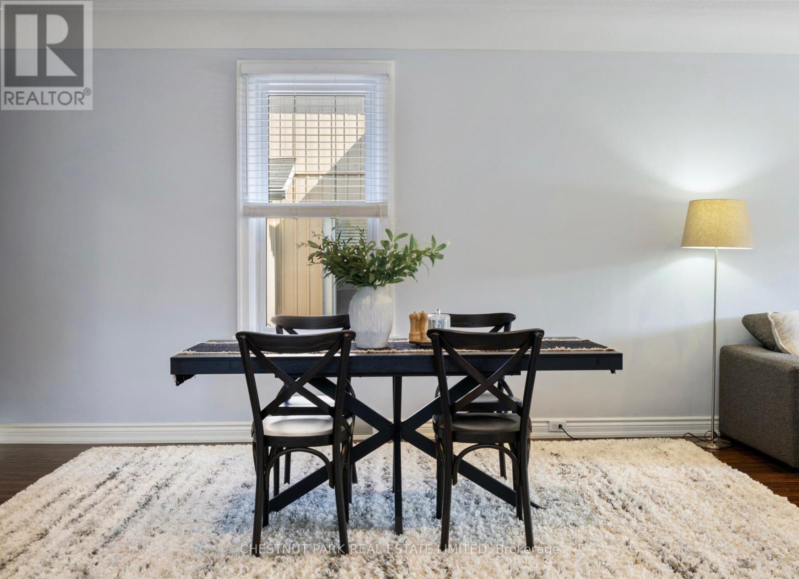 11 Fairview Road, Grimsby (Grimsby Beach), Ontario  L3M 3L1 - Photo 14 - X12496202