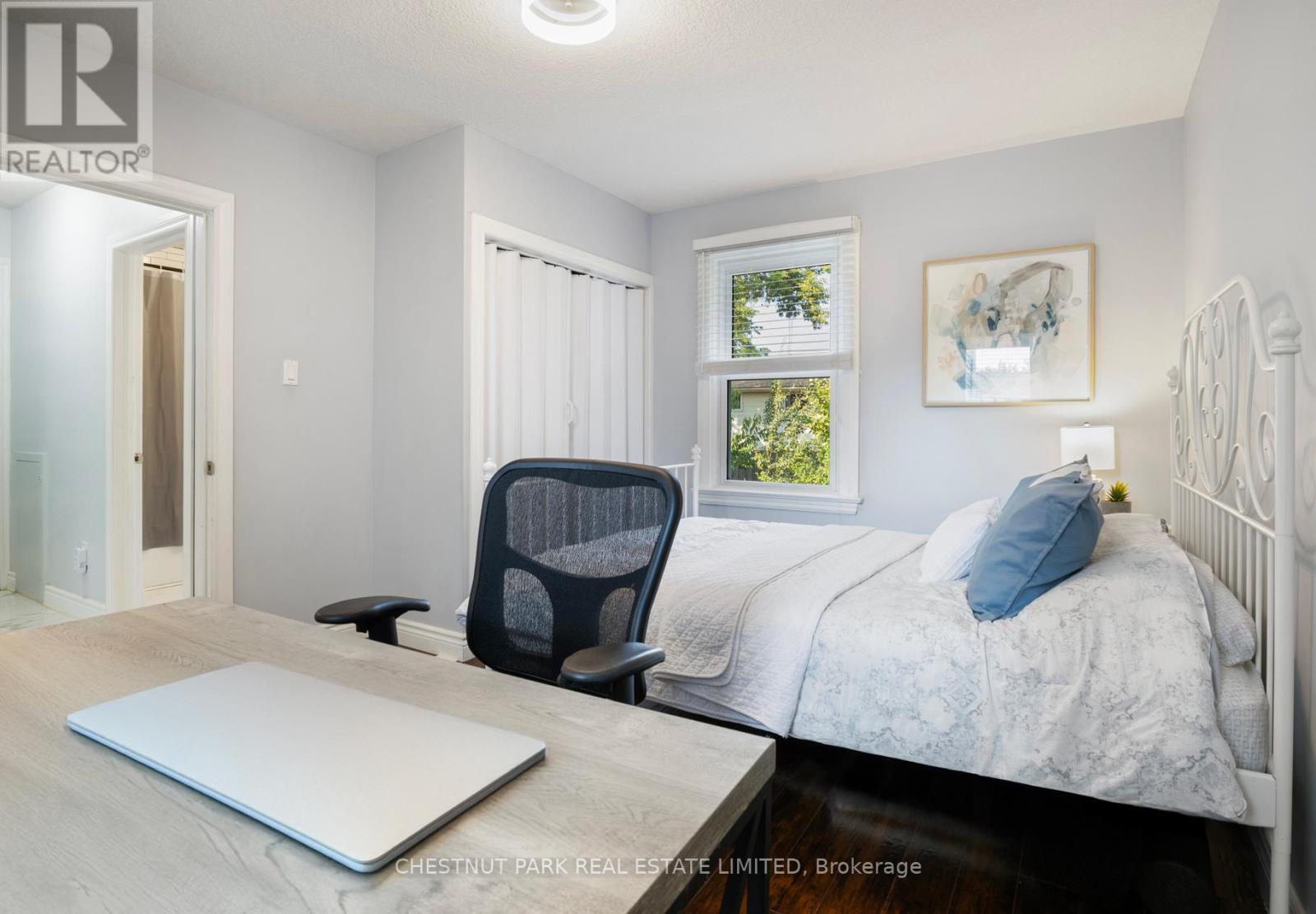 11 Fairview Road, Grimsby (Grimsby Beach), Ontario  L3M 3L1 - Photo 22 - X12496202