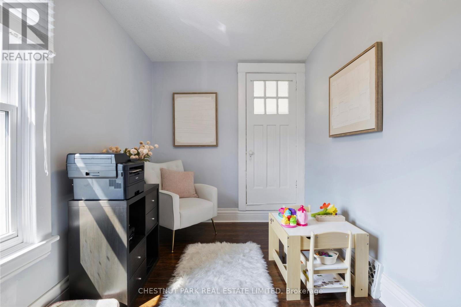 11 Fairview Road, Grimsby (Grimsby Beach), Ontario  L3M 3L1 - Photo 32 - X12496202