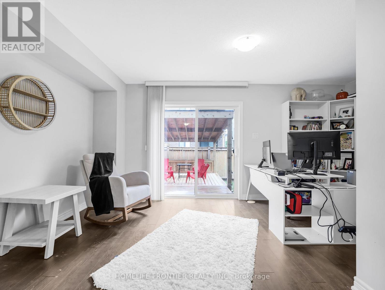 27 Rapids Lane, Hamilton (Vincent), Ontario  L8K 5J3 - Photo 13 - X12496204