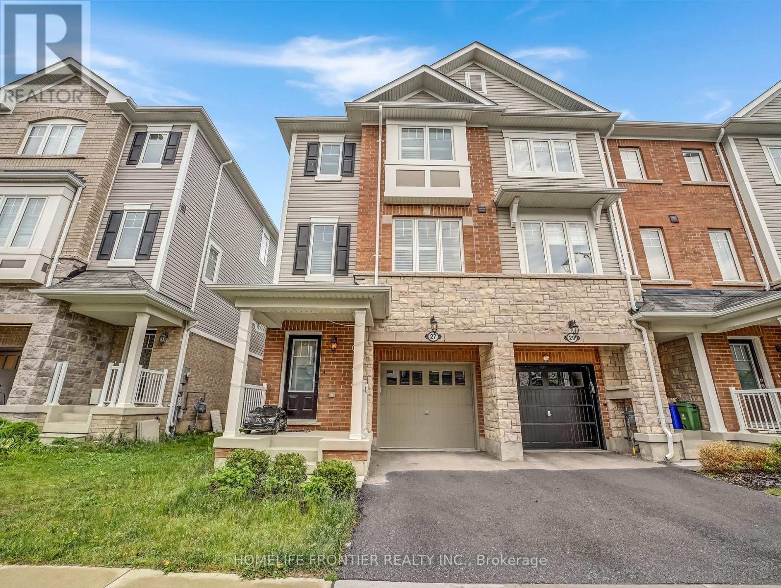 27 Rapids Lane, Hamilton (Vincent), Ontario  L8K 5J3 - Photo 2 - X12496204