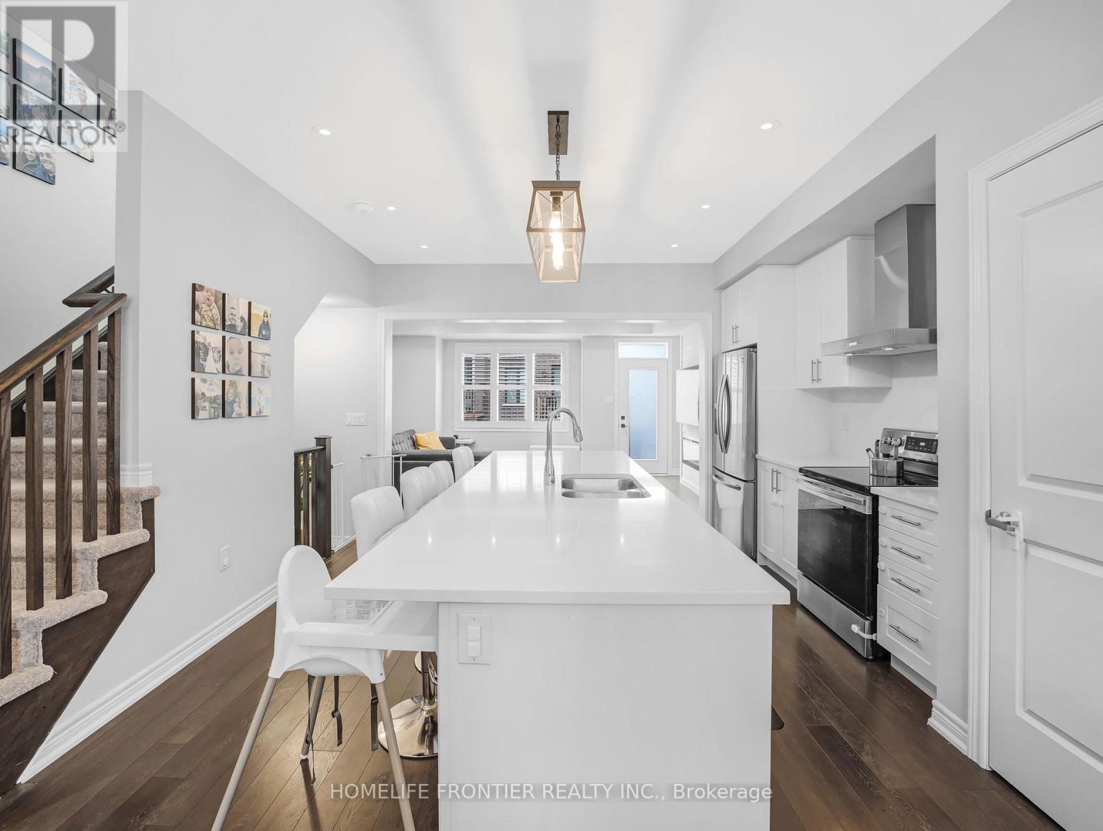 27 Rapids Lane, Hamilton (Vincent), Ontario  L8K 5J3 - Photo 22 - X12496204