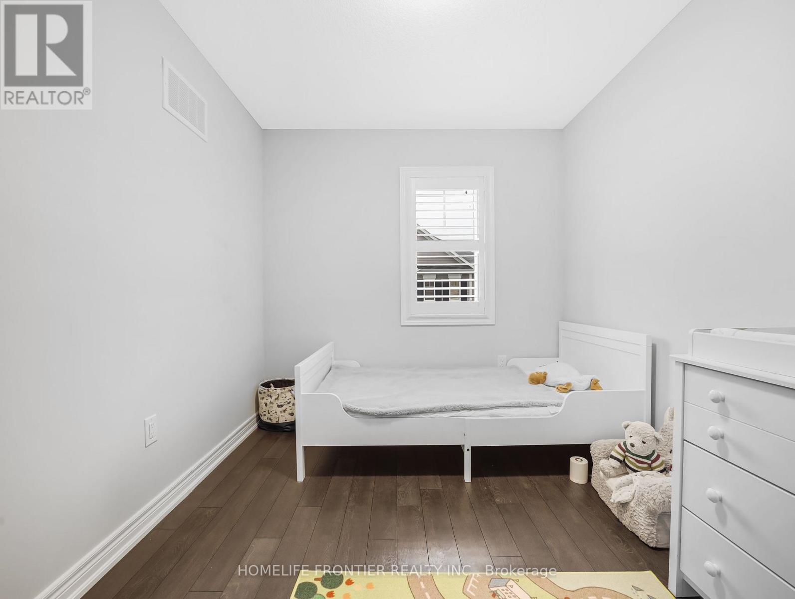 27 Rapids Lane, Hamilton (Vincent), Ontario  L8K 5J3 - Photo 35 - X12496204