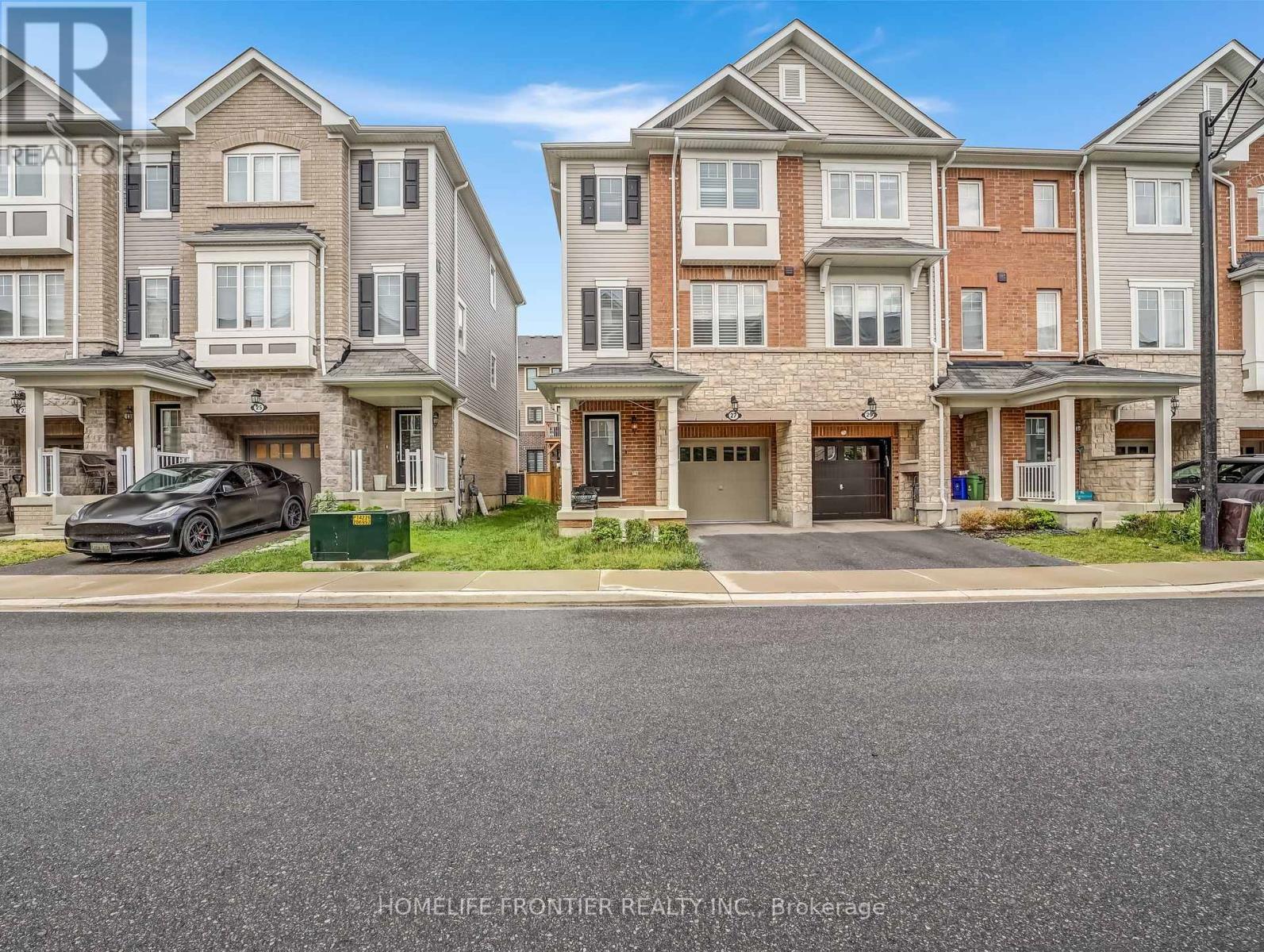 27 Rapids Lane, Hamilton (Vincent), Ontario  L8K 5J3 - Photo 4 - X12496204