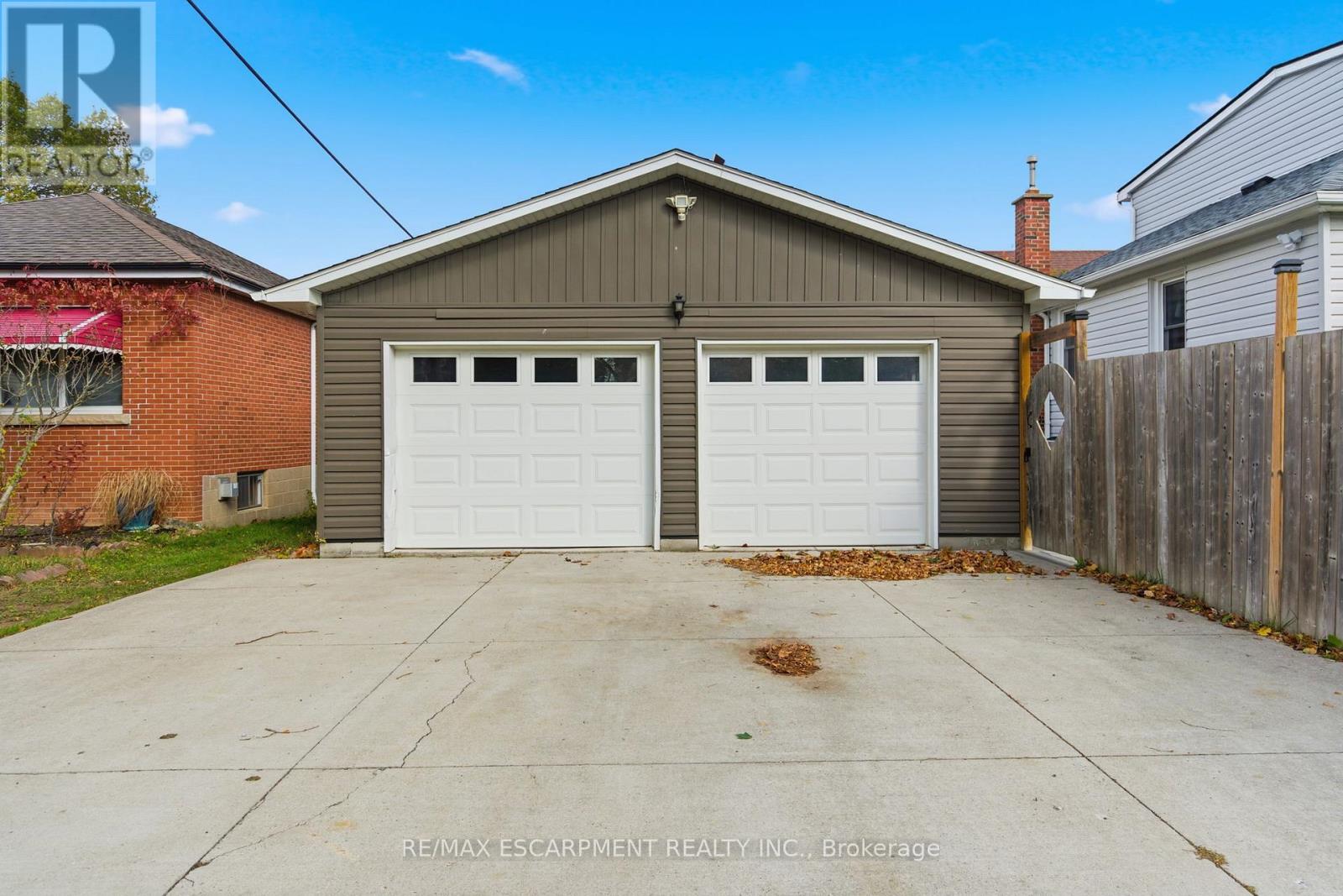 58 Seven Oaks Drive, Hamilton (Hill Park), Ontario  L9A 4E2 - Photo 35 - X12496214