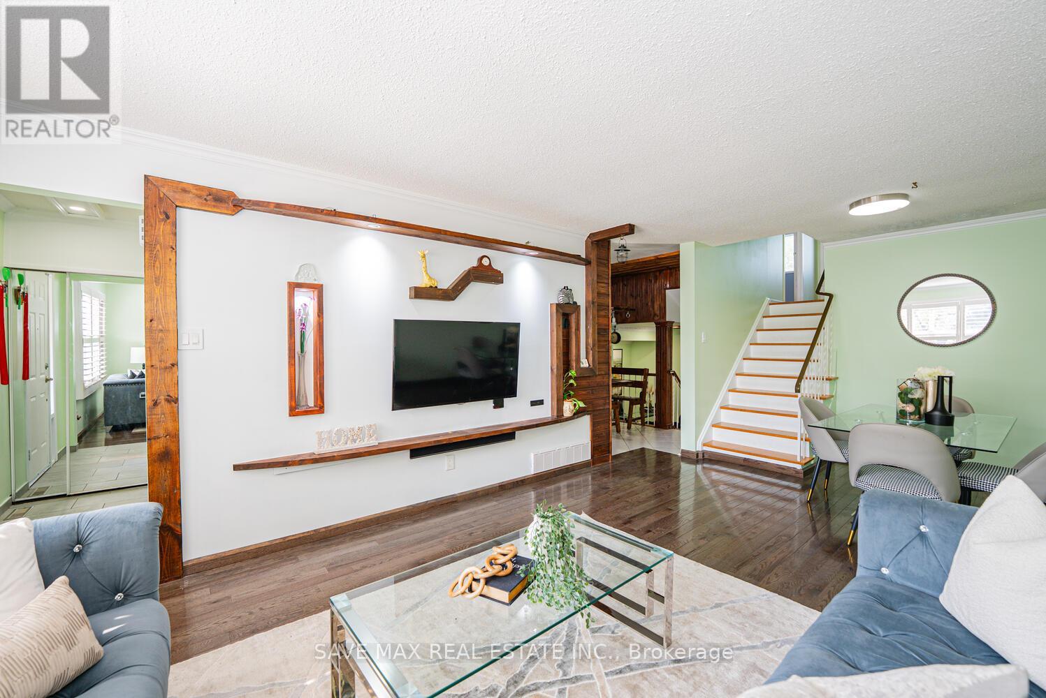 26 Fawcett Trail, Toronto (Malvern), Ontario  M1B 3B3 - Photo 10 - E12496234