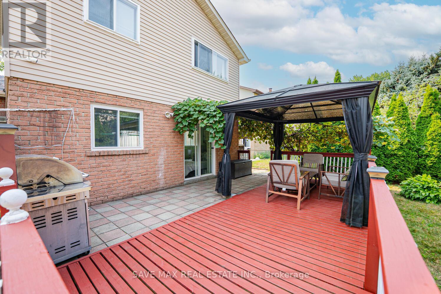 26 Fawcett Trail, Toronto (Malvern), Ontario  M1B 3B3 - Photo 42 - E12496234