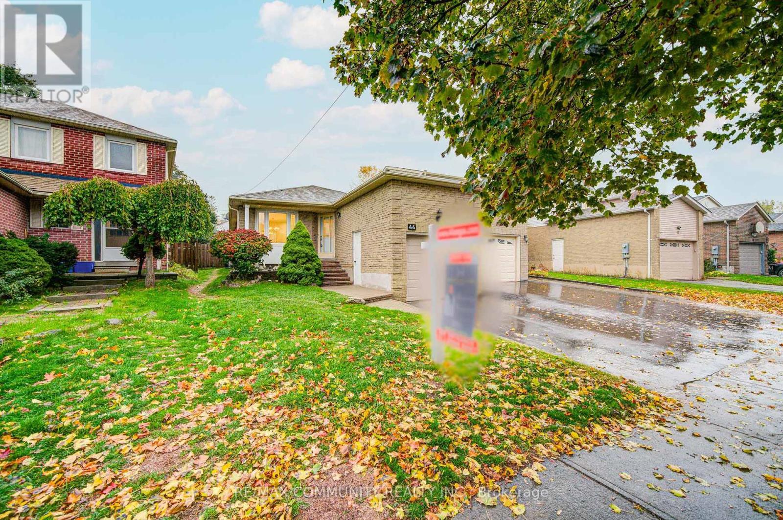 44 Angus Drive, Ajax (Central), Ontario  L1S 5C3 - Photo 2 - E12496268