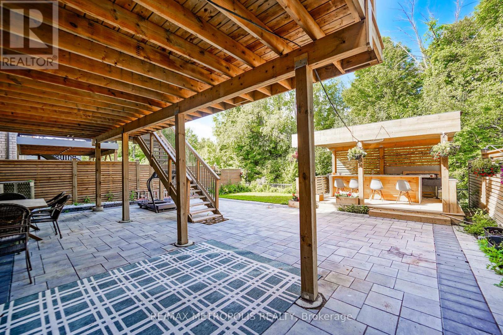 141 Auckland Drive, Whitby, Ontario  L1P 0J2 - Photo 11 - E12496298