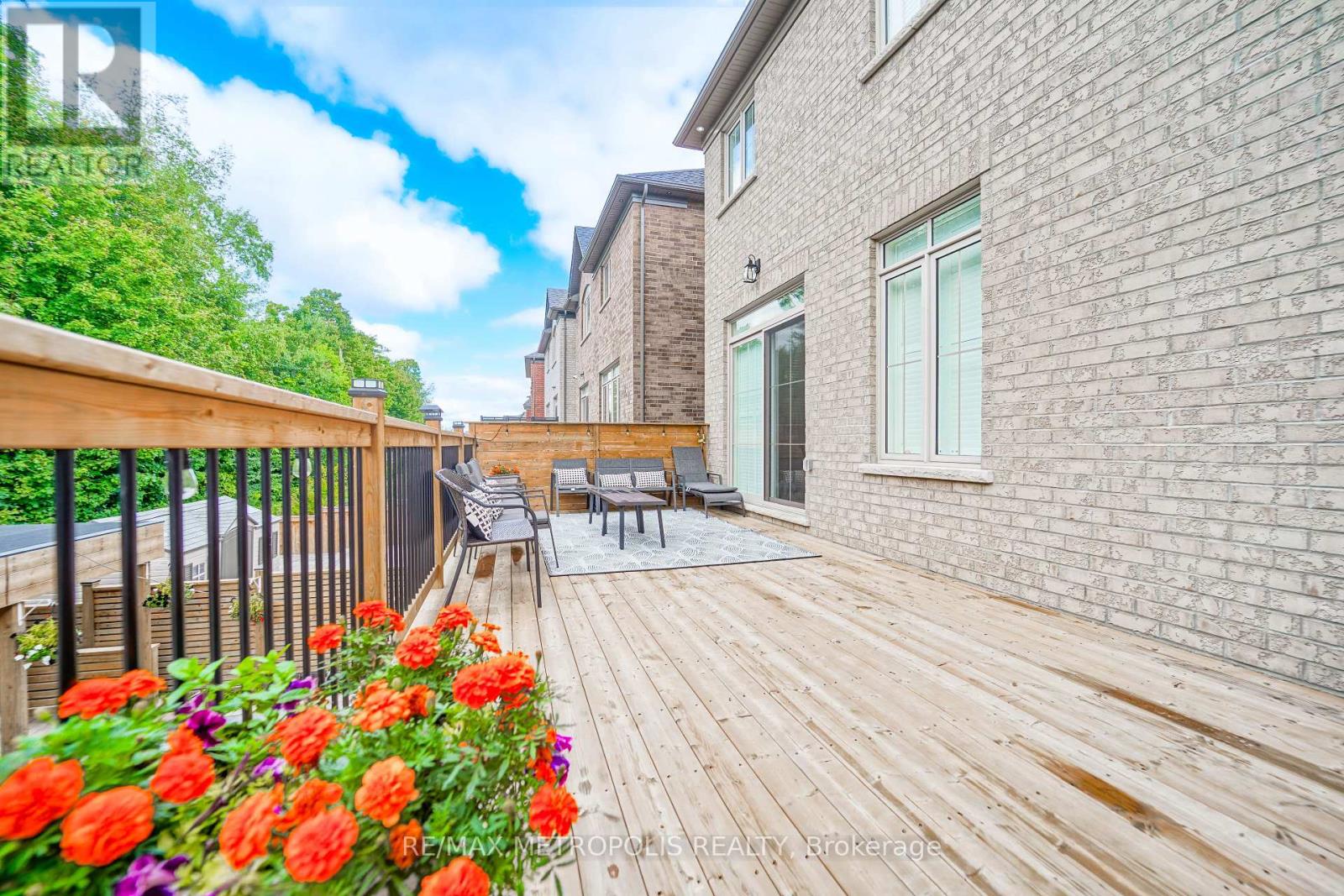 141 Auckland Drive, Whitby, Ontario  L1P 0J2 - Photo 8 - E12496298