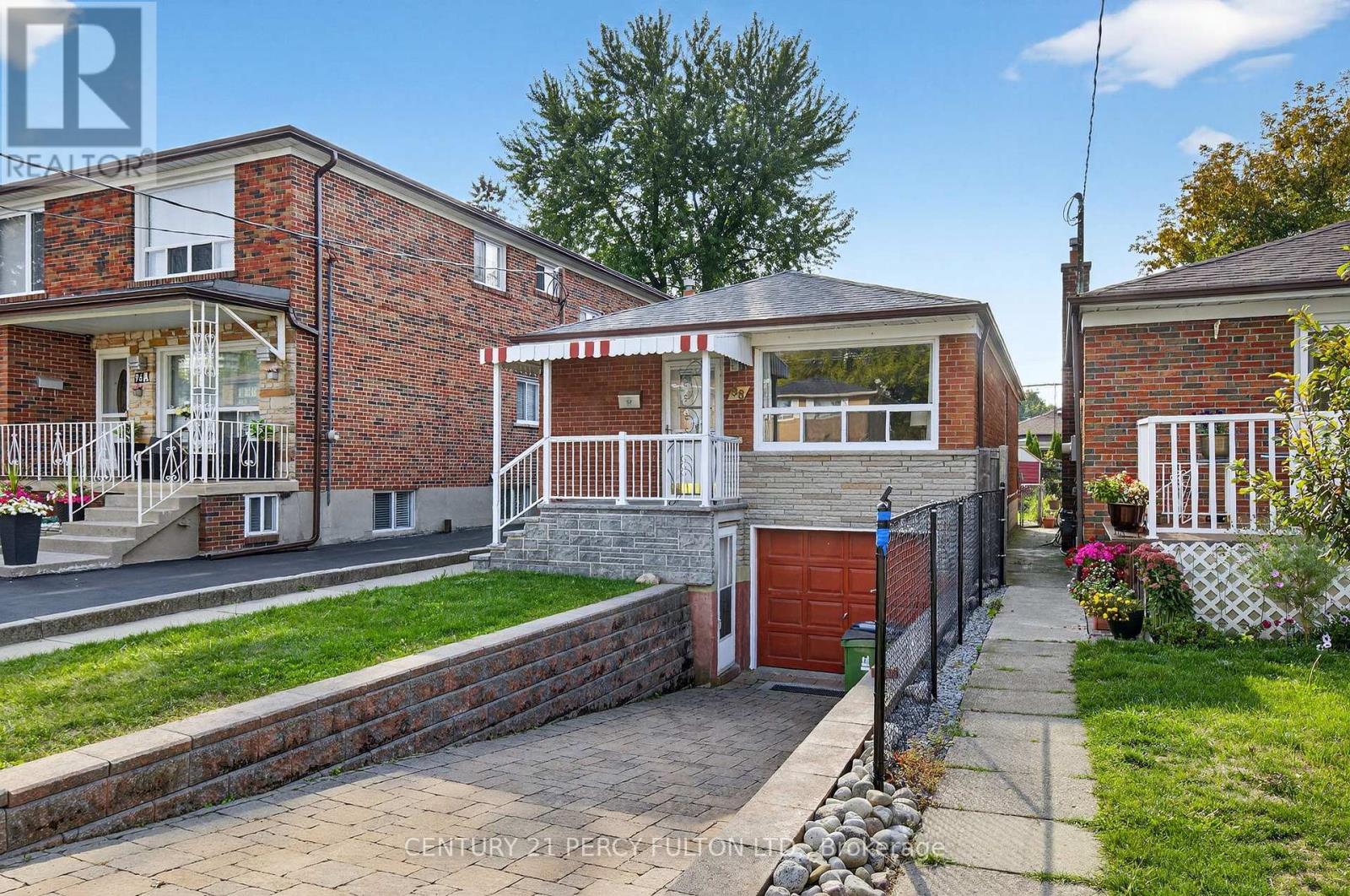 98 Granger Avenue, Toronto (Kennedy Park), Ontario  M1K 3L3 - Photo 3 - E12496356