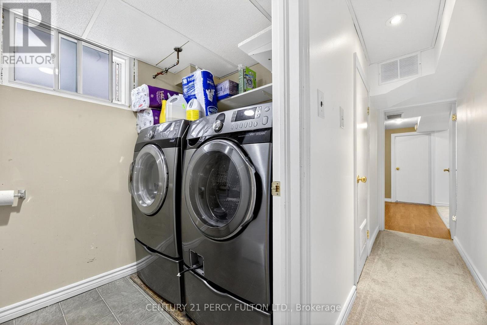 98 Granger Avenue, Toronto (Kennedy Park), Ontario  M1K 3L3 - Photo 9 - E12496356