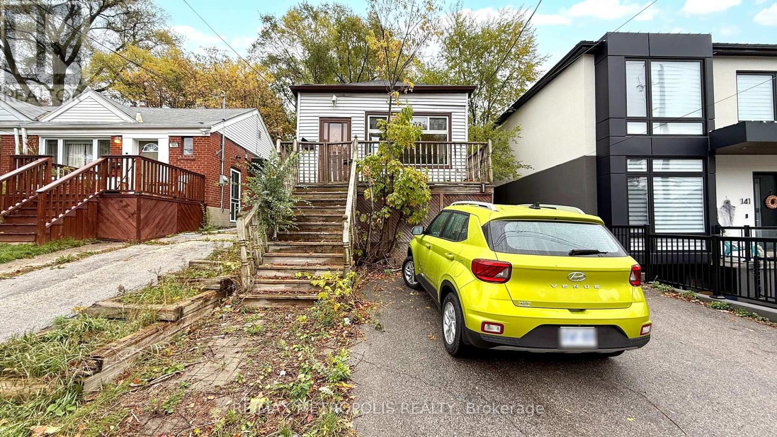 143 Kalmar Avenue, Toronto (Birchcliffe-Cliffside), Ontario  M1N 3G6 - Photo 5 - E12496384