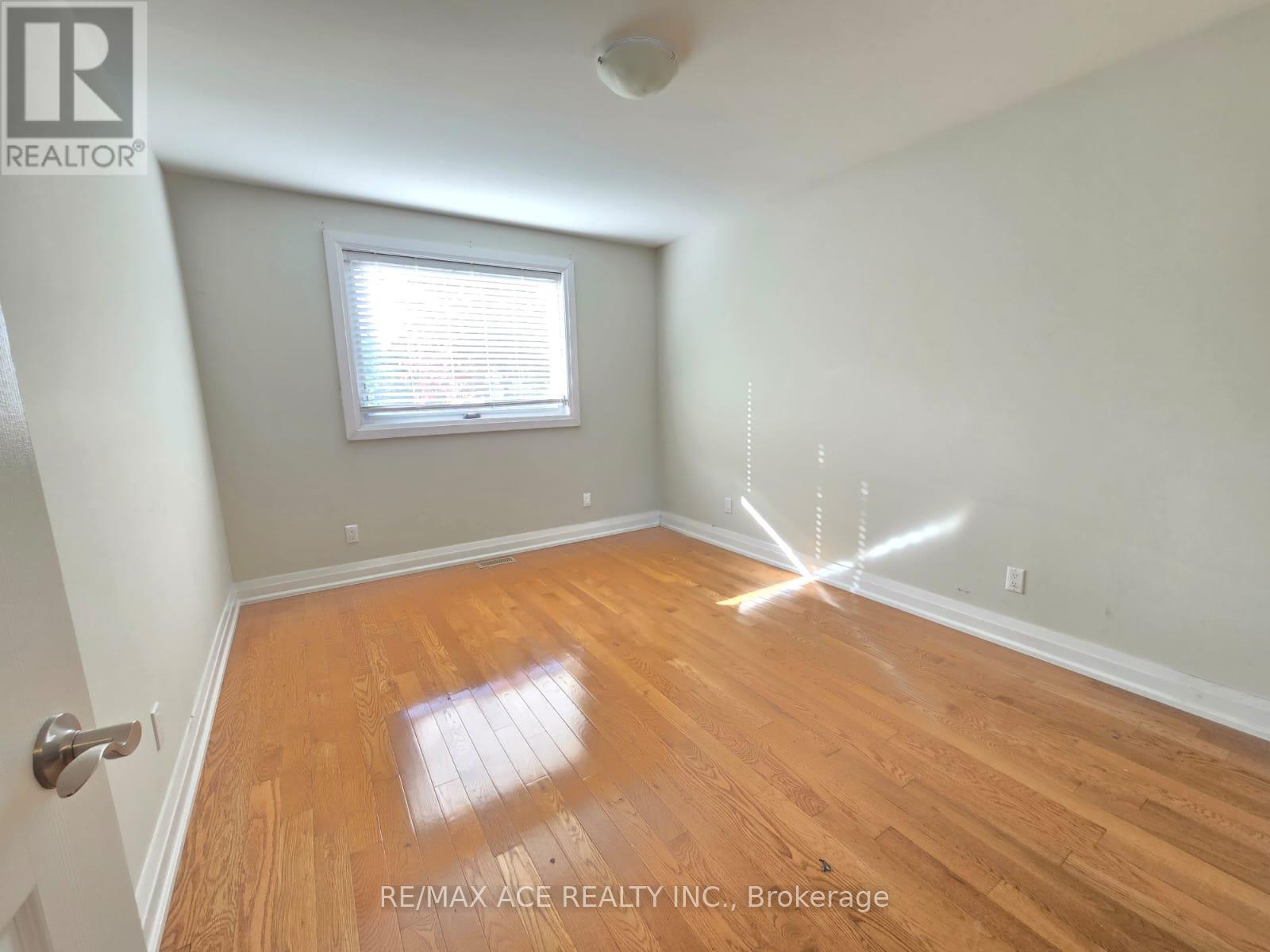 Main - 66 Portsdown Road, Toronto, Ontario  M1P 1V1 - Photo 11 - E12496404