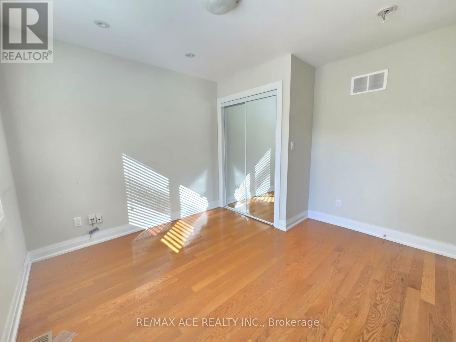 Main - 66 Portsdown Road, Toronto, Ontario  M1P 1V1 - Photo 12 - E12496404