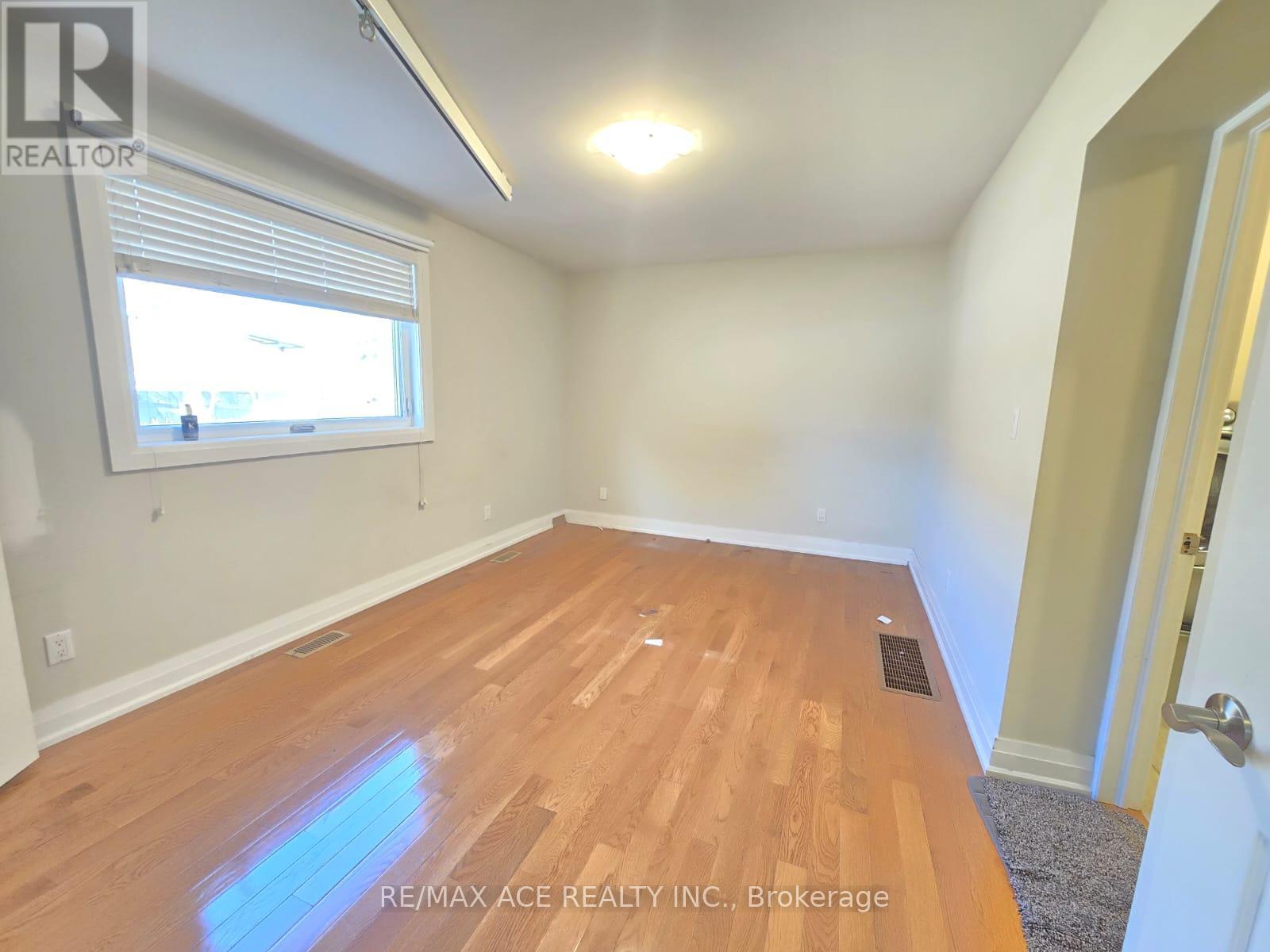 Main - 66 Portsdown Road, Toronto, Ontario  M1P 1V1 - Photo 9 - E12496404