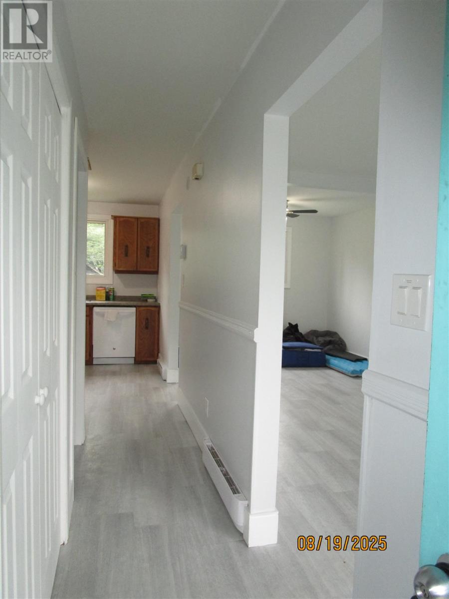 41 Princeton Dr, Sault Ste. Marie, Ontario  P6B 5T4 - Photo 2 - SM252078