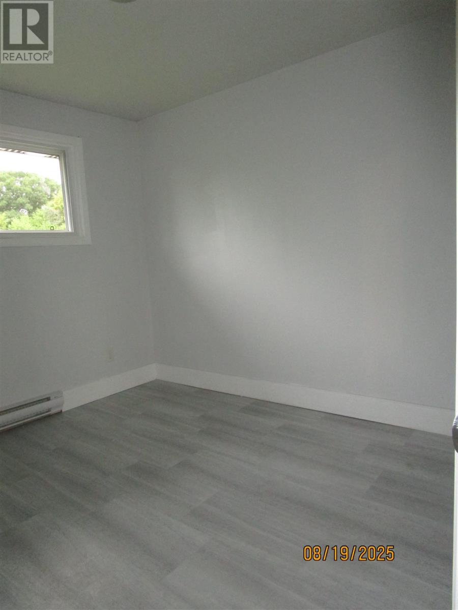 41 Princeton Dr, Sault Ste. Marie, Ontario  P6B 5T4 - Photo 6 - SM252078