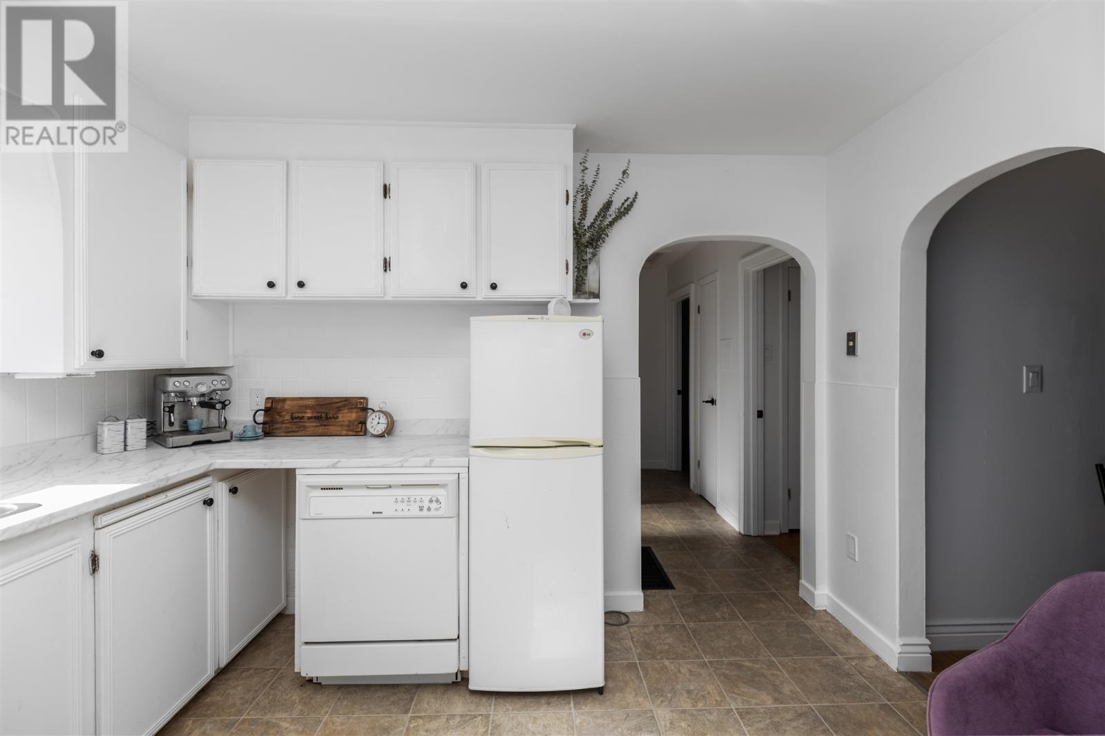 1579 Queen St E, Sault Ste. Marie, Ontario  P6A 2G5 - Photo 9 - SM252899