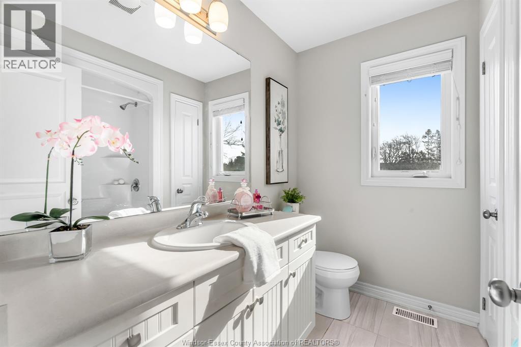 7768 Ascot Circle Unit# 74, Niagara Falls, Ontario  L2H 3P9 - Photo 25 - 25027695